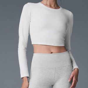 Alo Yoga Alosoft Crop Finesse Long Sleeve in White